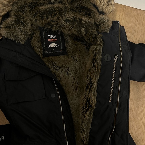 TNA Niseko Parka in Black size M - Picture 5 of 11